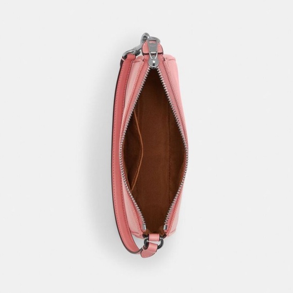 NWT Coach Outlet Nolita 19 - Picture 4 of 9